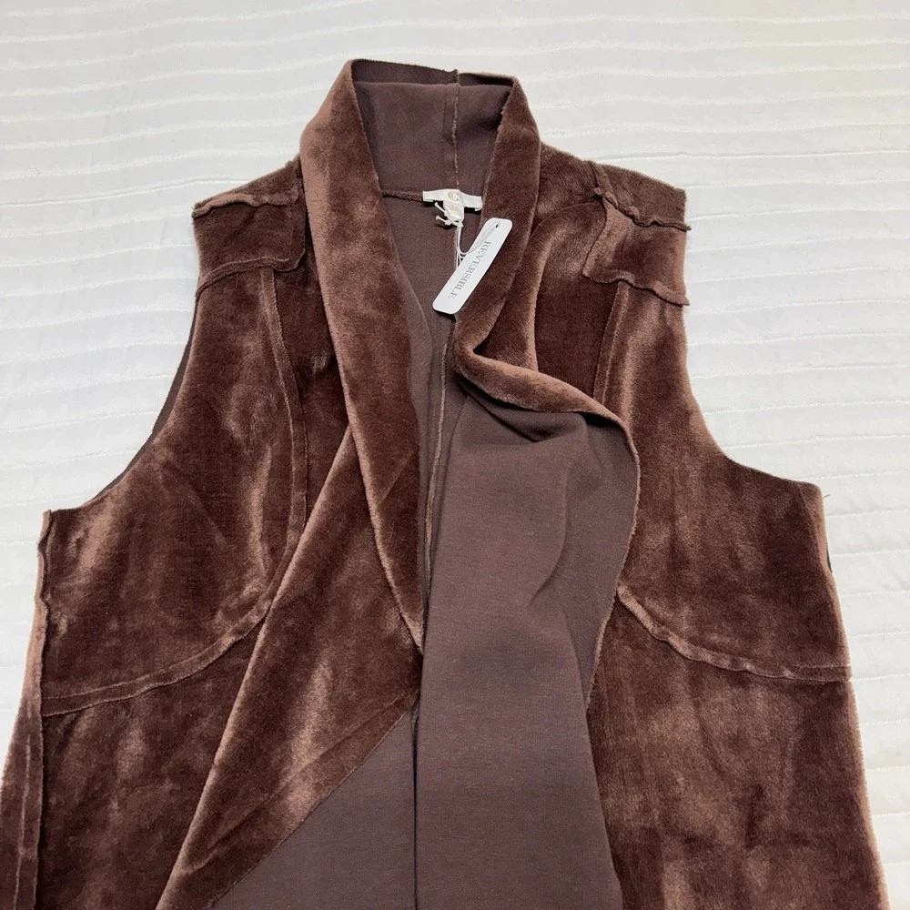 NWT Charming Charlie Women's‎ Reversible Faux Fur Vest Cardigan Size Medium